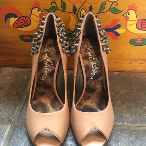 Sam Edelman Lorissa Nude Peep Toe Stud Heels Sz 6M - Picture 6 of 6